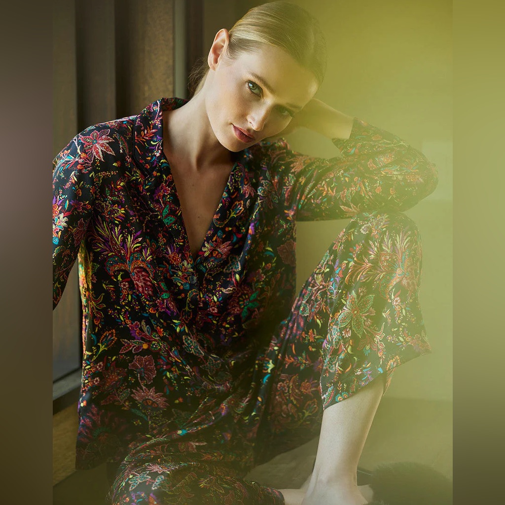 Natori Granada Notch Pajama Set